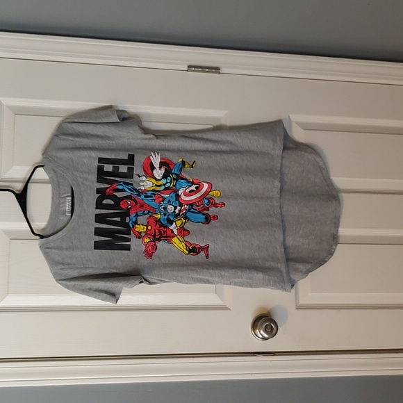 Marvel Tops - Women's Marvel High Low Tee